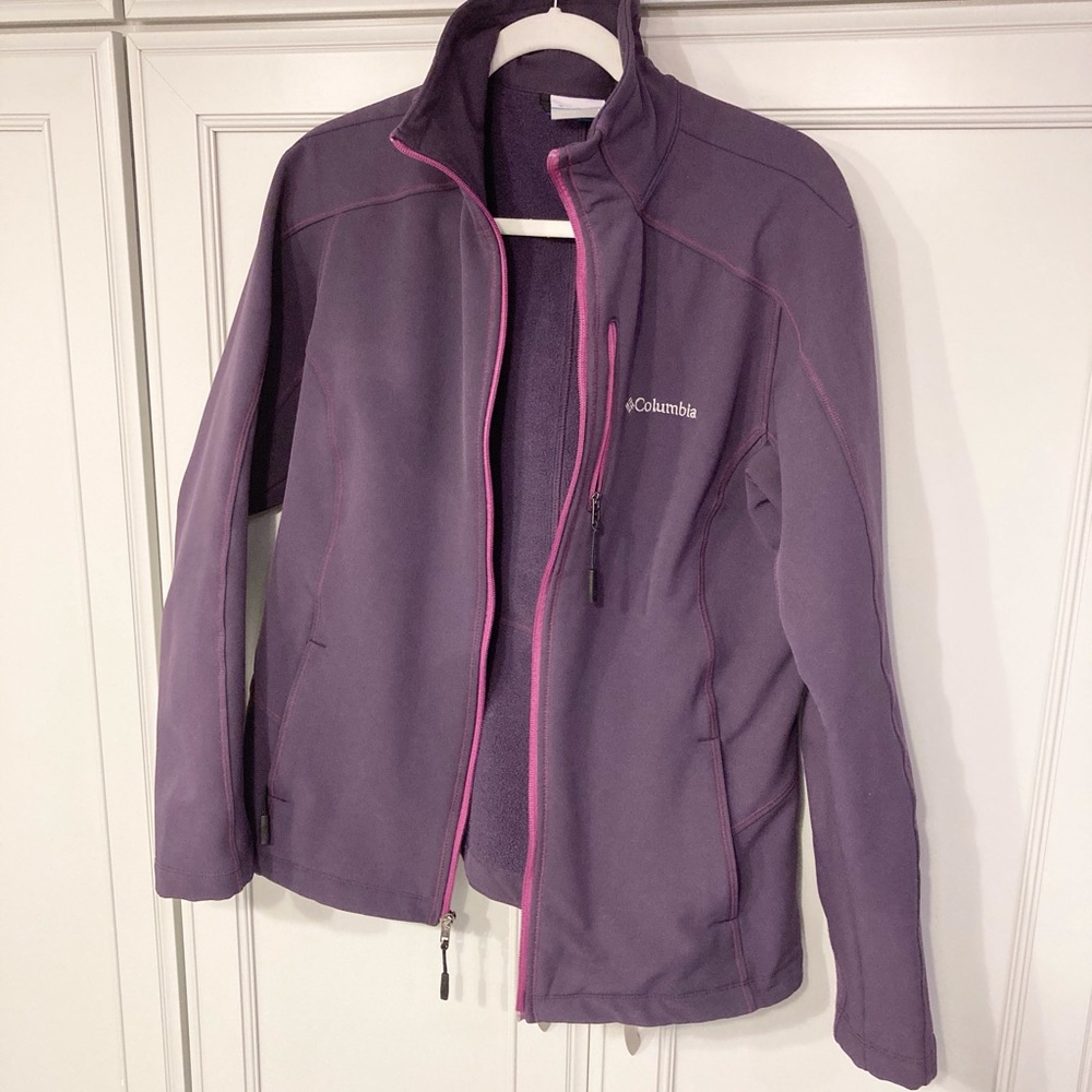 COLUMBIA Purple Softshell Jacket - Size L